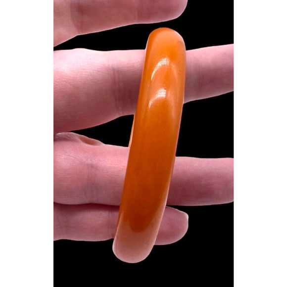 Vintage Bakelite Bangle Bracelet Pumpkin Orange Solid Vibrant Color 3" - Picture 3 of 8